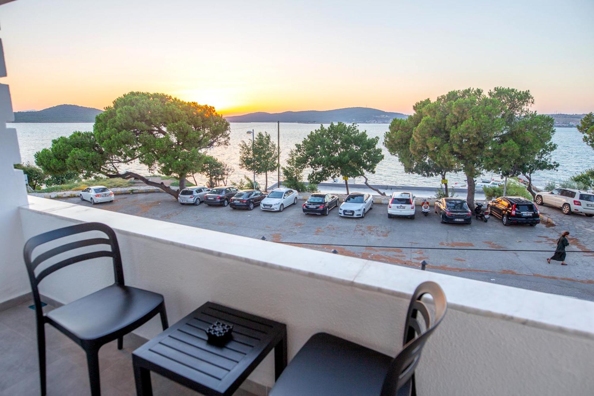Camlik 87 Hotel Ayvalı Δωμάτιο φωτογραφία