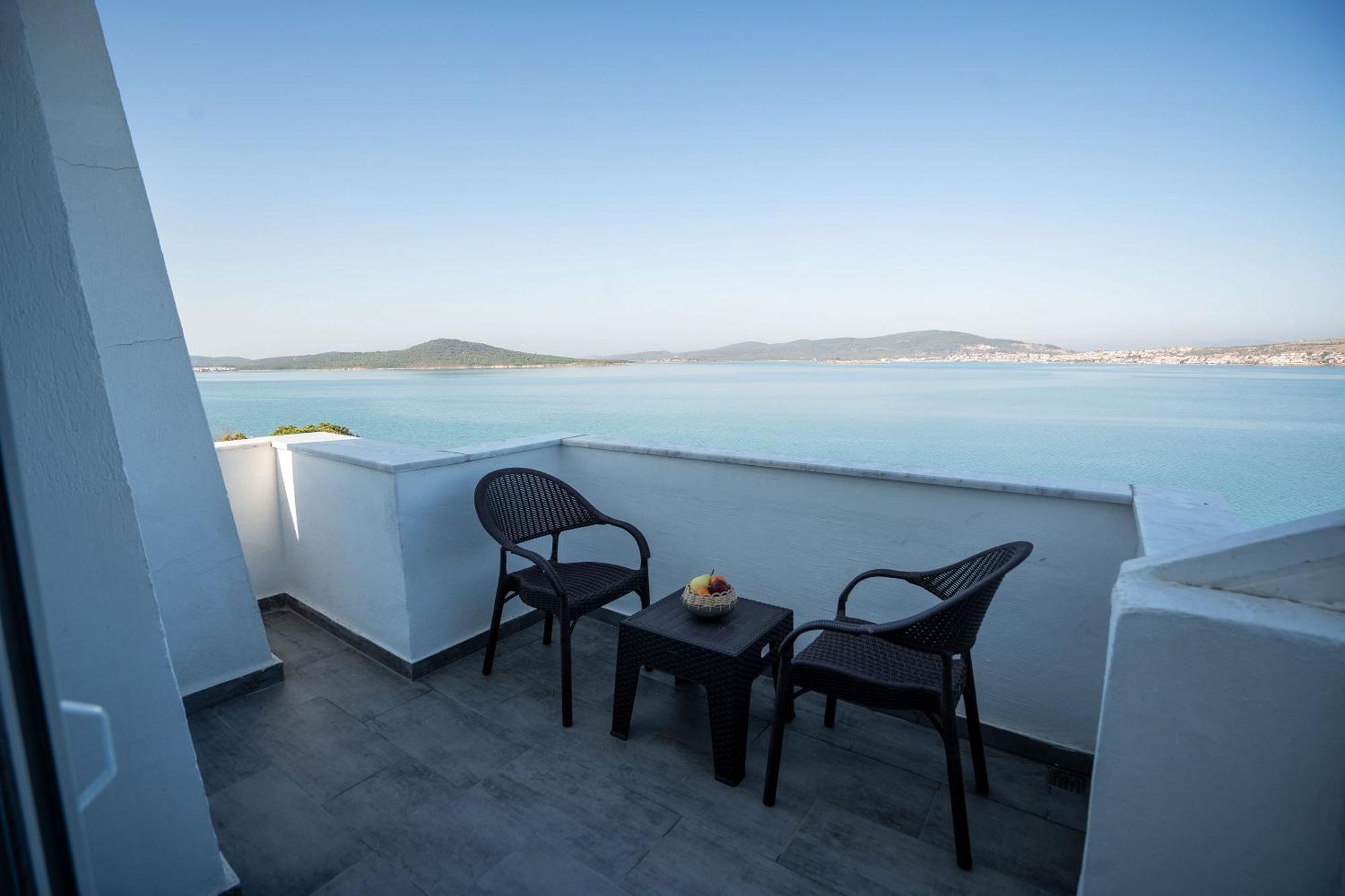 Camlik 87 Hotel Ayvalı Εξωτερικό φωτογραφία